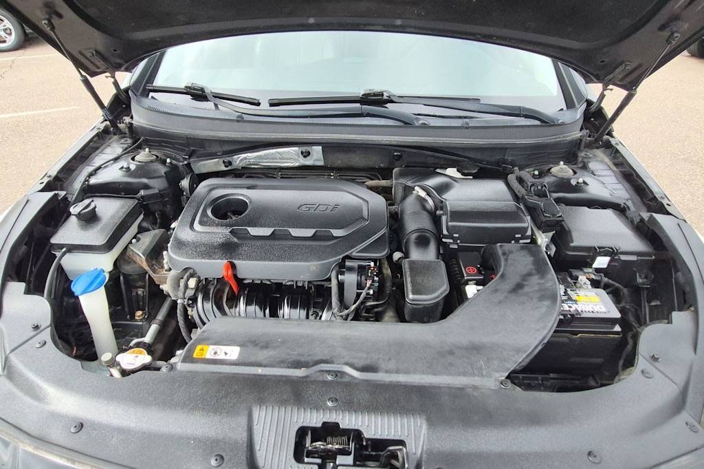 Thumbnail: 2015 Hyundai Sonata - 9