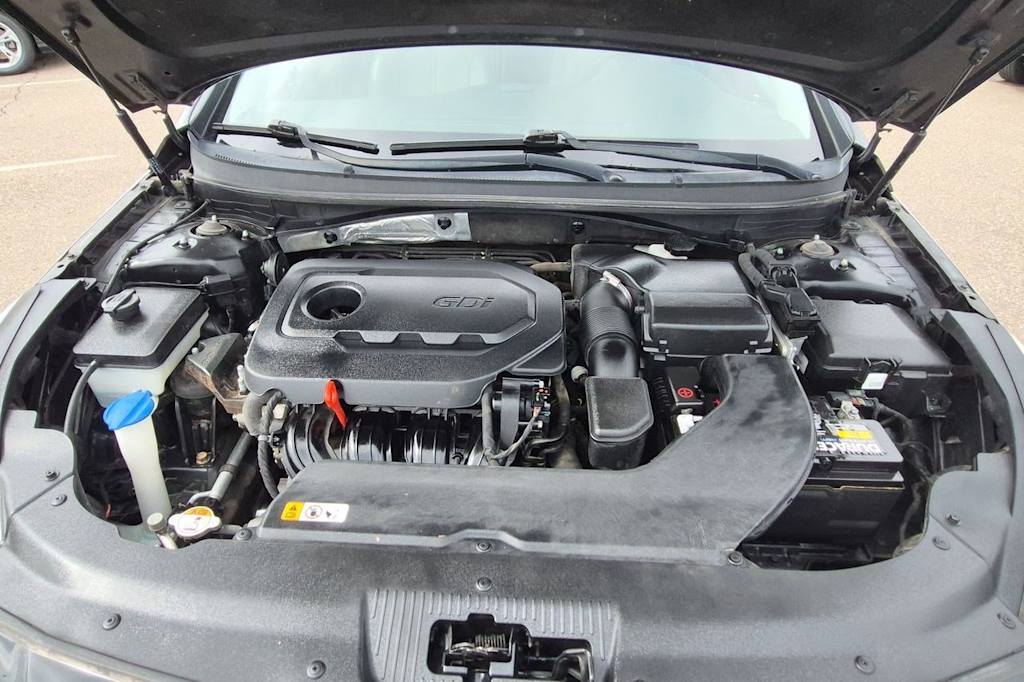 Thumbnail: 2015 Hyundai Sonata - 9