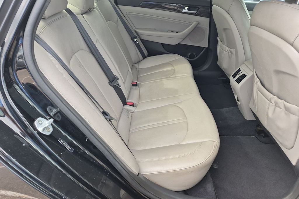 Thumbnail: 2015 Hyundai Sonata - 28