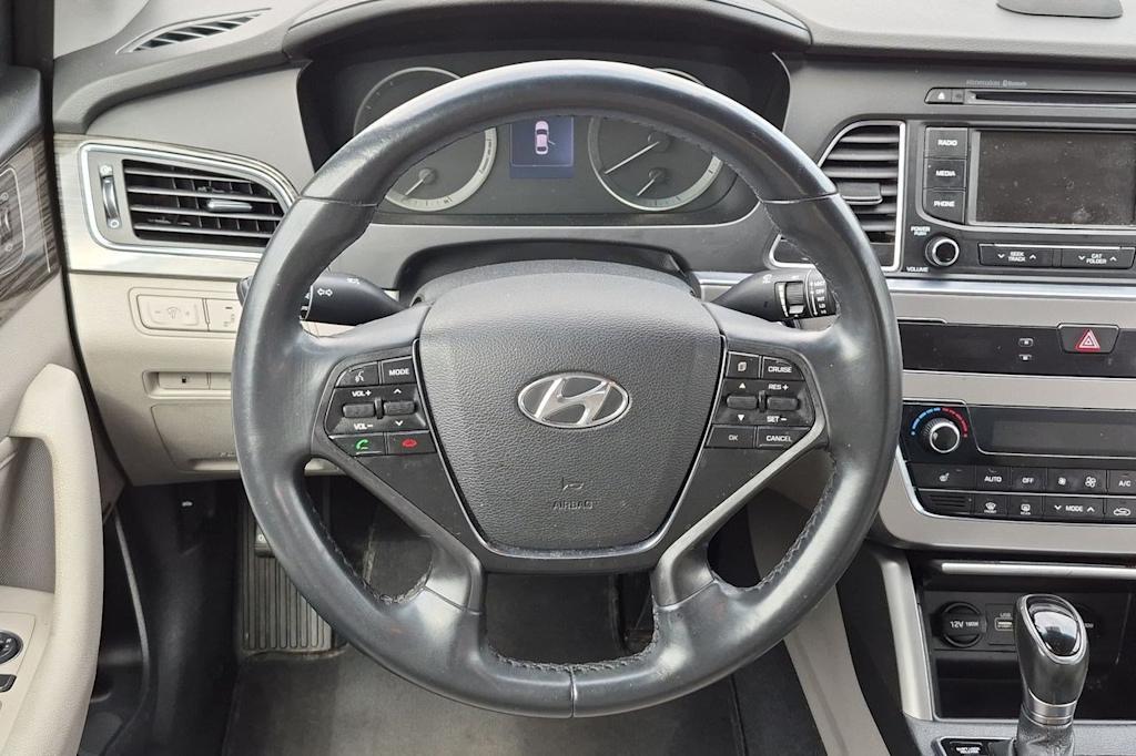 Thumbnail: 2015 Hyundai Sonata - 14