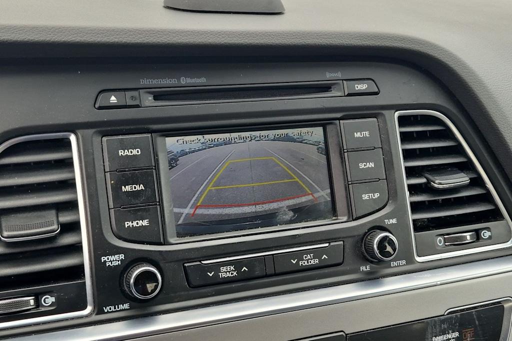 Thumbnail: 2015 Hyundai Sonata - 32