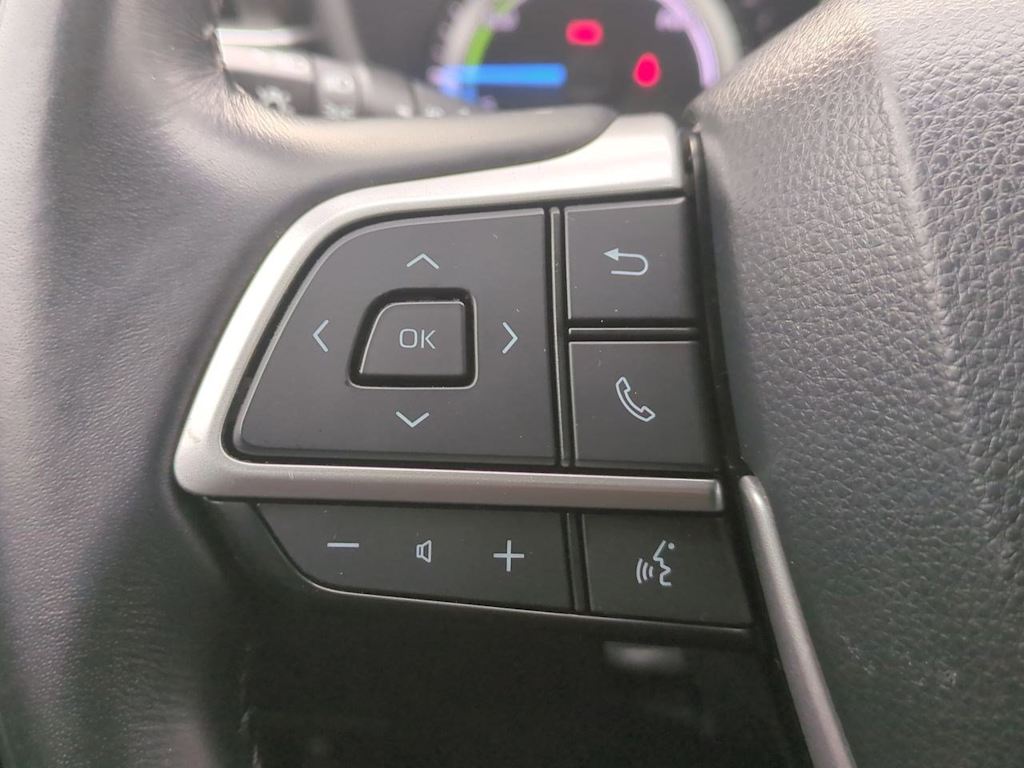 Thumbnail: 2023 Toyota Highlander - 30