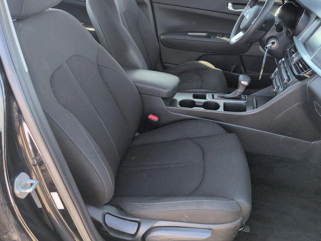 Thumbnail: 2019 Kia Optima - 12