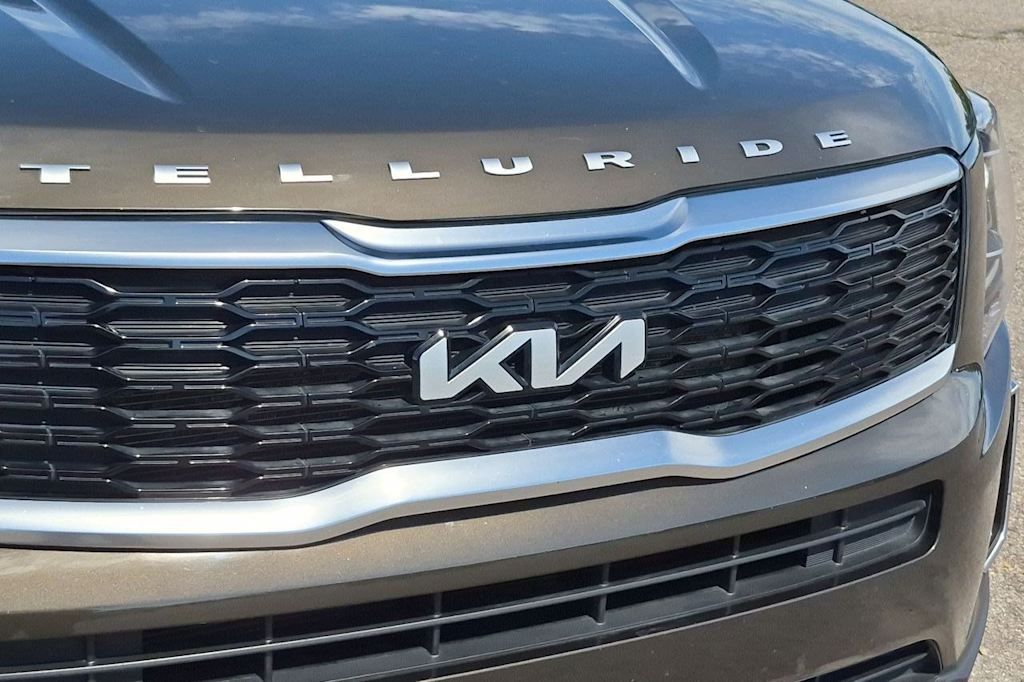 Thumbnail: 2022 Kia Telluride - 24