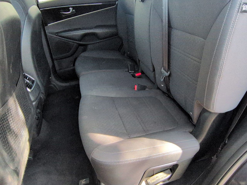 Thumbnail: 2017 Kia Sorento - 27