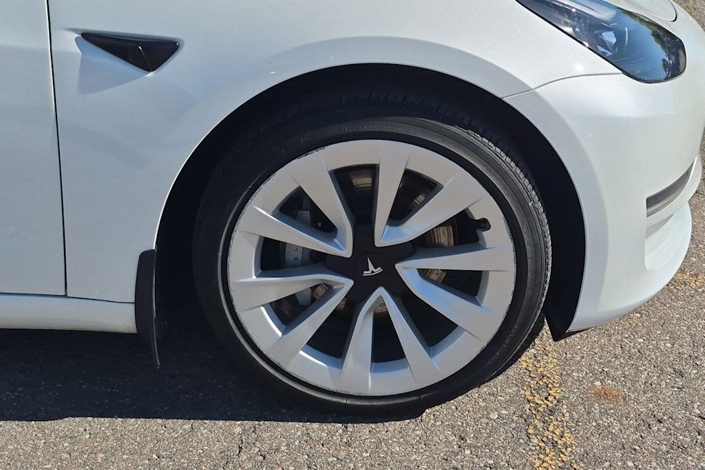 Thumbnail: 2023 Tesla Model 3 - 8
