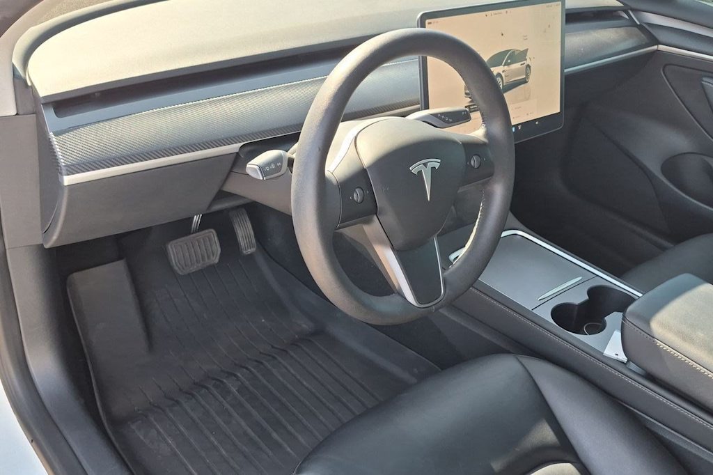 Thumbnail: 2023 Tesla Model 3 - 2