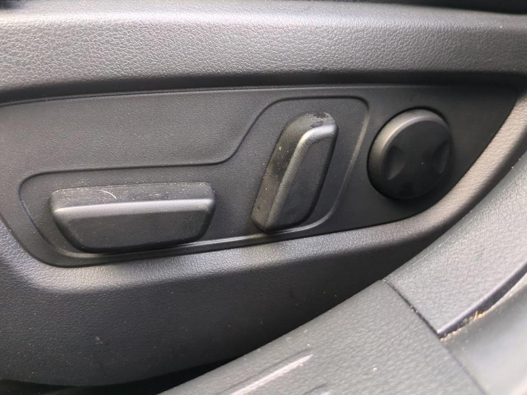 Thumbnail: 2023 Mazda CX-50 - 24