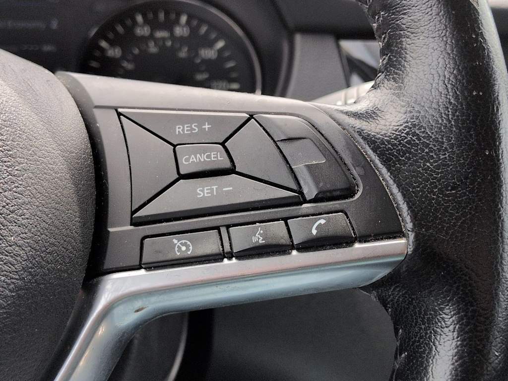 Thumbnail: 2019 Nissan Rogue Sport - 31