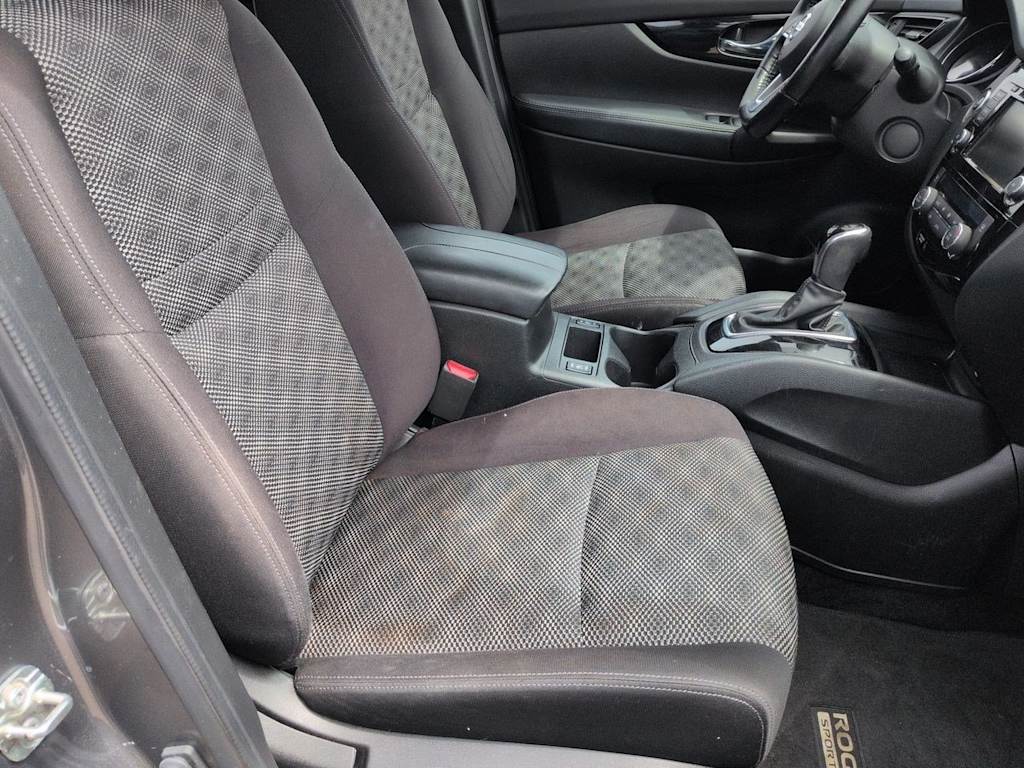 Thumbnail: 2019 Nissan Rogue Sport - 12
