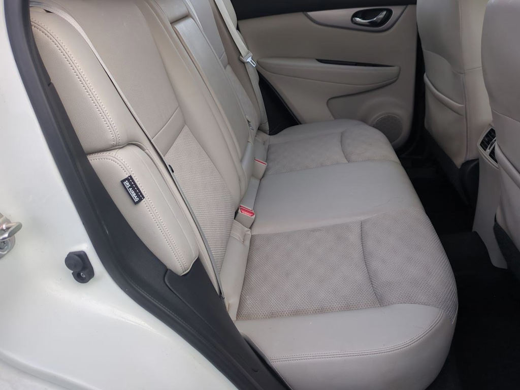 Thumbnail: 2020 Nissan Rogue Sport - 27