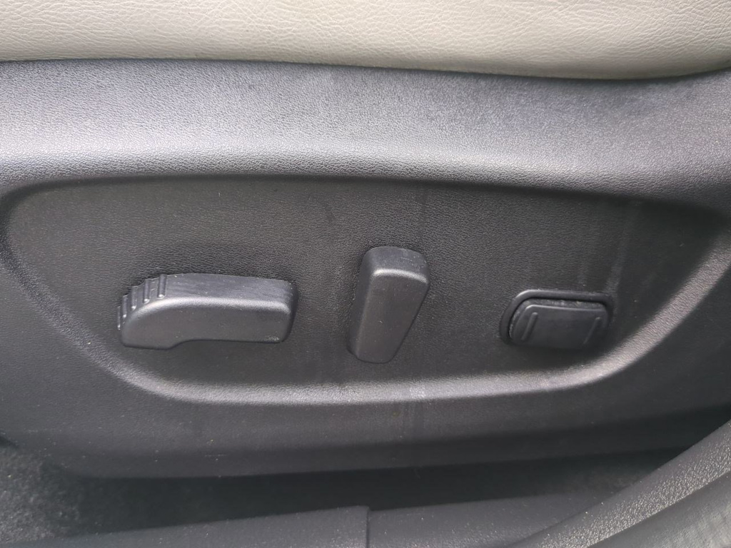 Thumbnail: 2020 Nissan Rogue Sport - 25