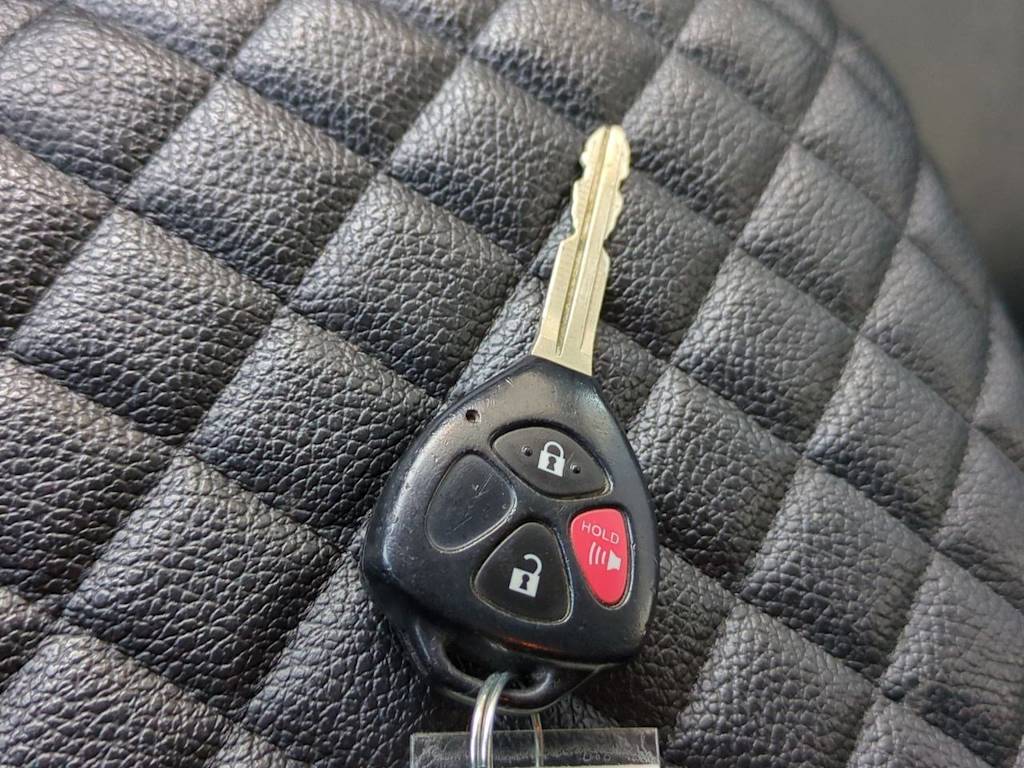 Thumbnail: 2011 Toyota 4Runner - 35