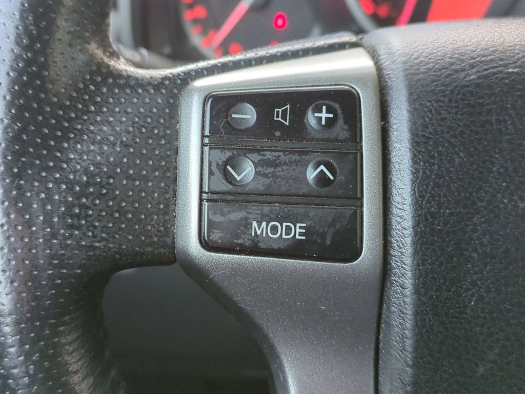 Thumbnail: 2011 Toyota 4Runner - 30