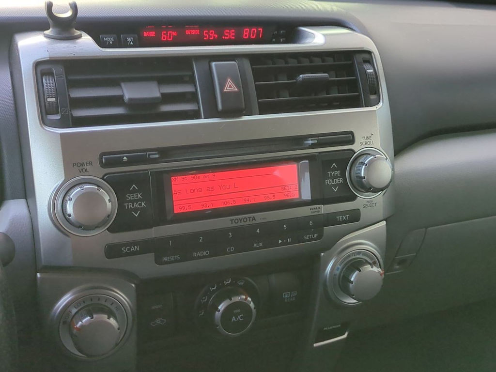 Thumbnail: 2011 Toyota 4Runner - 14