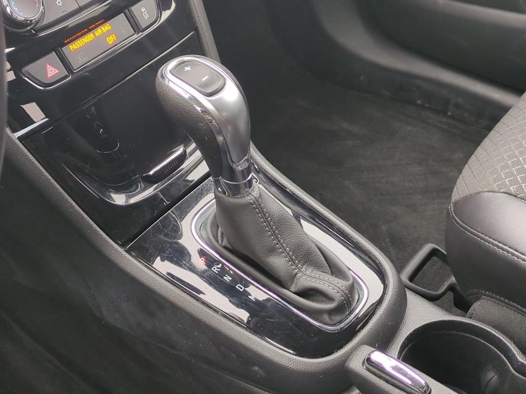 Thumbnail: 2020 Buick Encore - 33