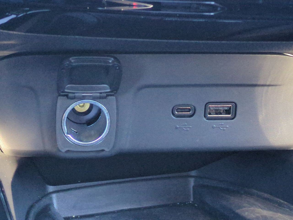 Thumbnail: 2024 Chevrolet Trax - 35