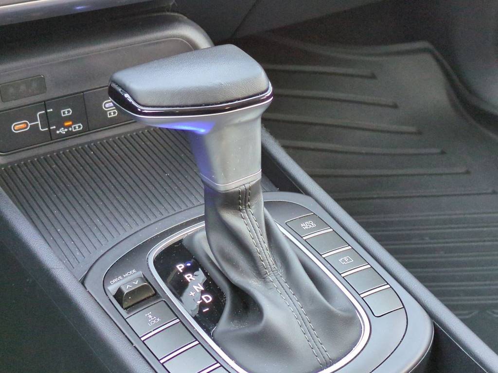 Thumbnail: 2024 Hyundai Kona - 32