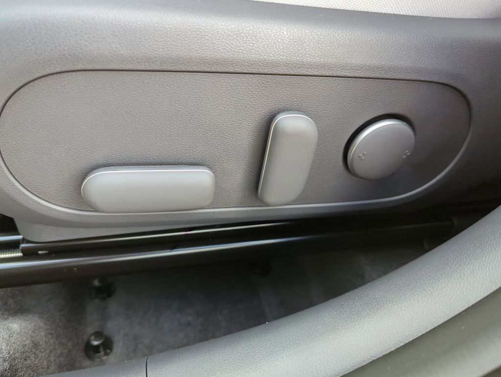 Thumbnail: 2025 Hyundai Kona - 21