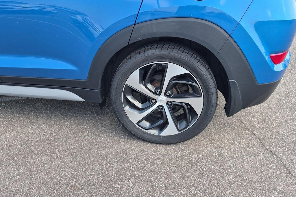 Thumbnail: 2017 Hyundai Tucson - 8