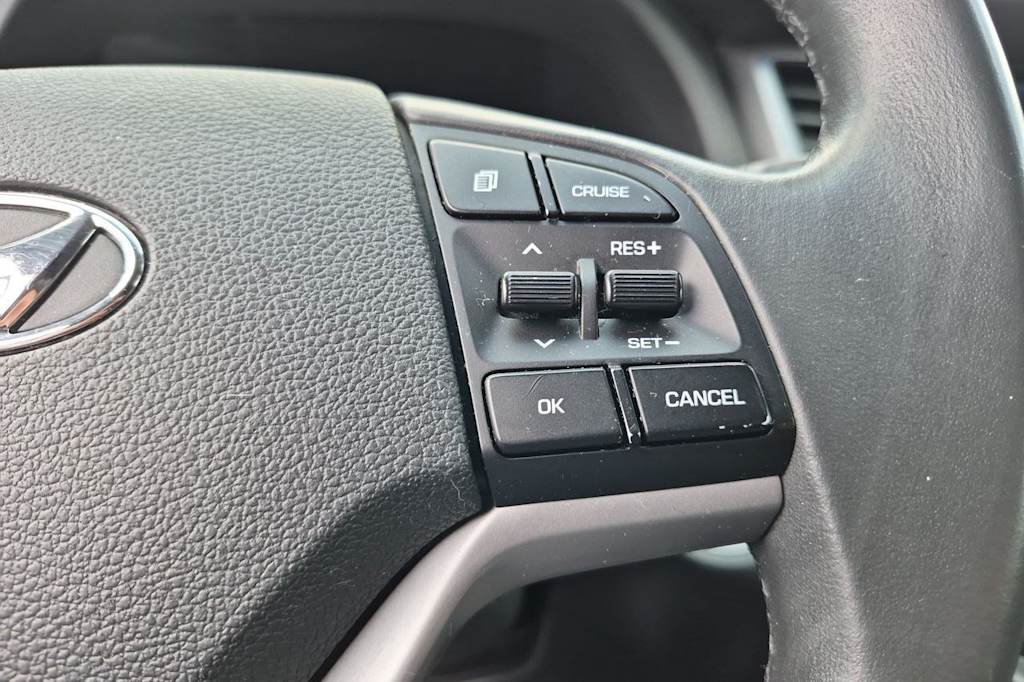 Thumbnail: 2016 Hyundai Tucson - 31