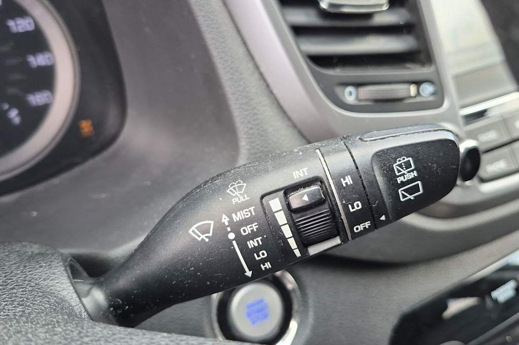 Thumbnail: 2016 Hyundai Tucson - 32