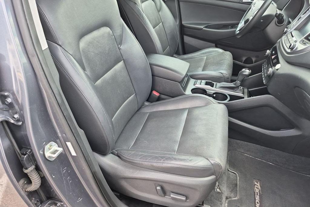 Thumbnail: 2016 Hyundai Tucson - 12