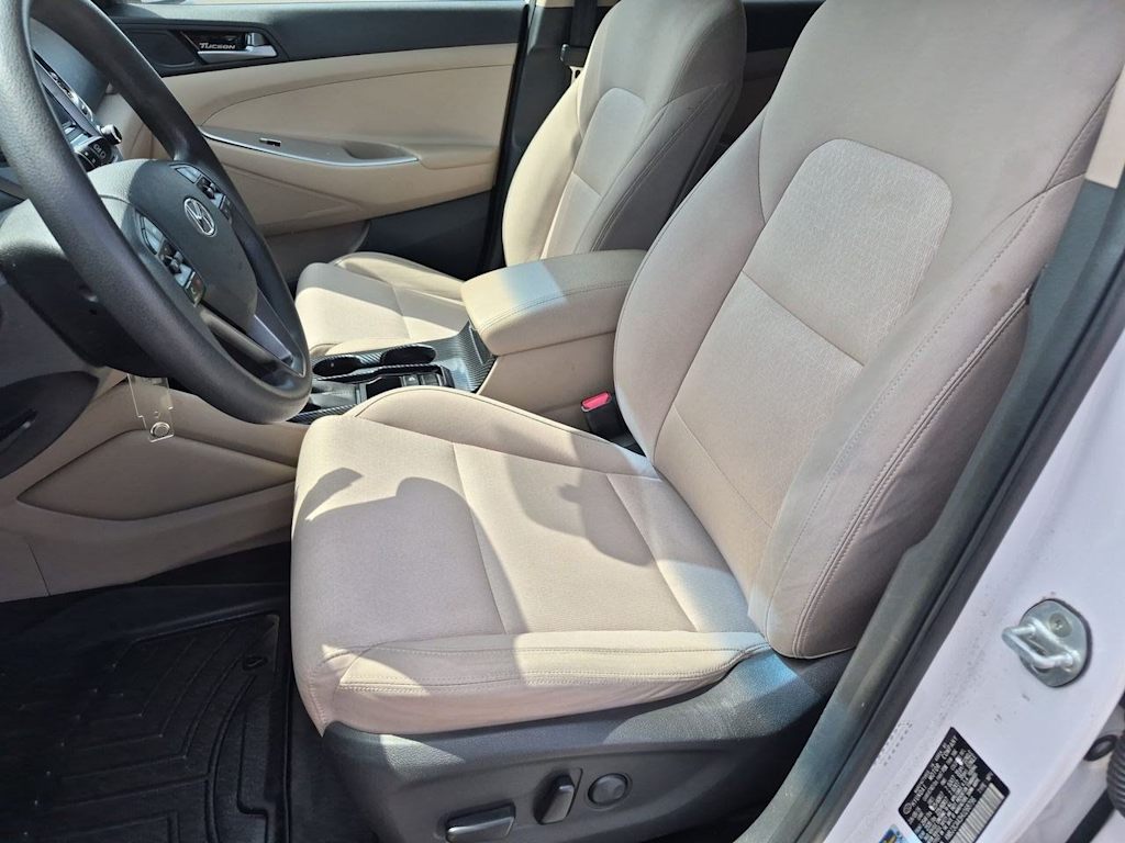 Thumbnail: 2017 Hyundai Tucson - 11