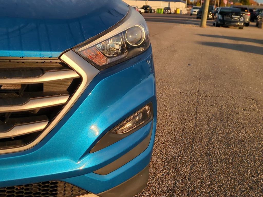 Thumbnail: 2018 Hyundai Tucson - 18