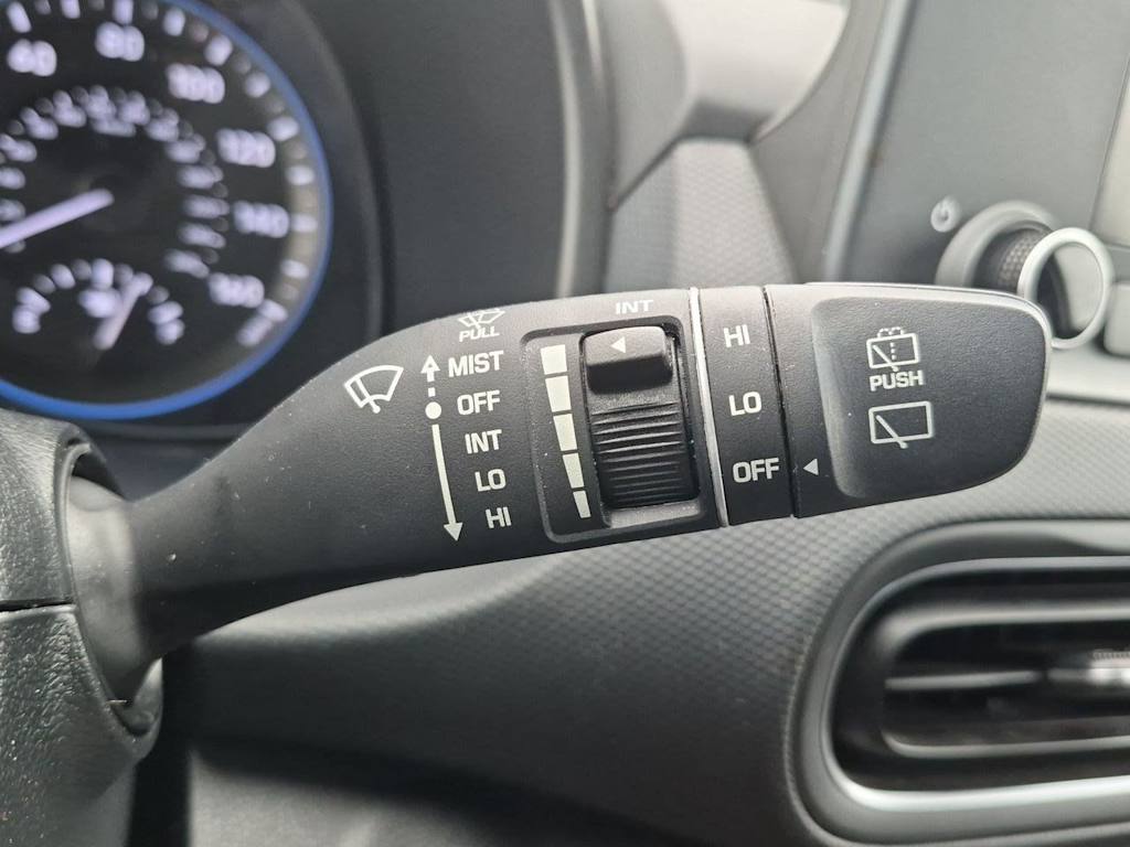 Thumbnail: 2023 Hyundai Kona - 32