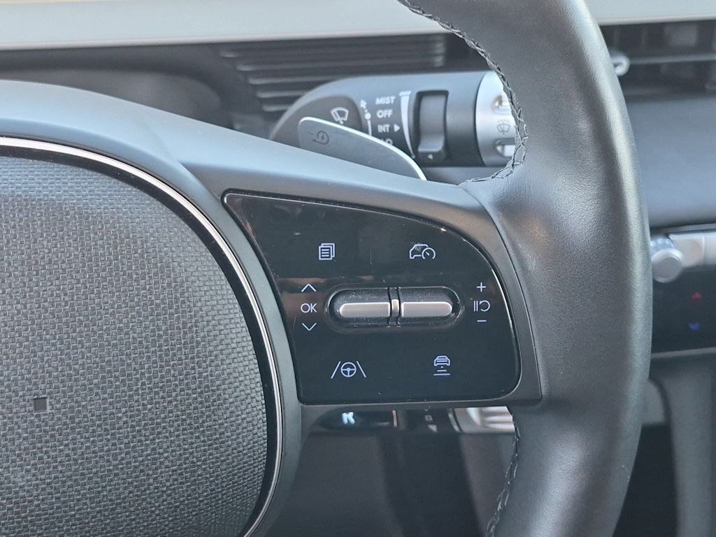 Thumbnail: 2023 Hyundai Ioniq 5 - 30