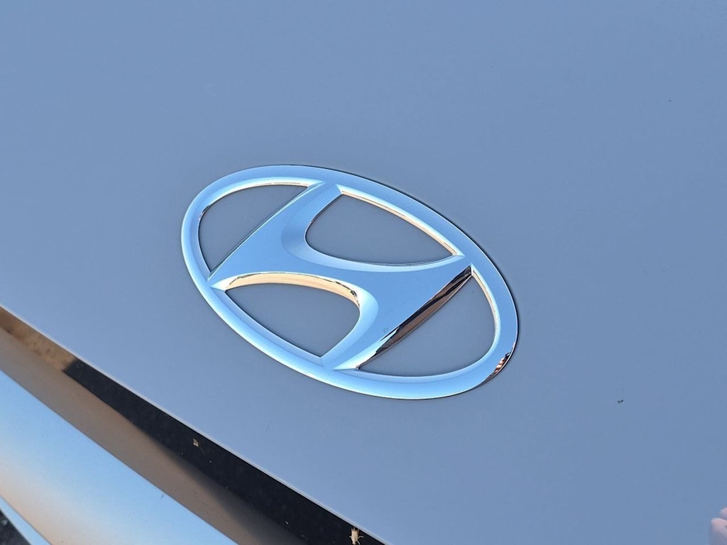 Thumbnail: 2023 Hyundai Ioniq 5 - 7