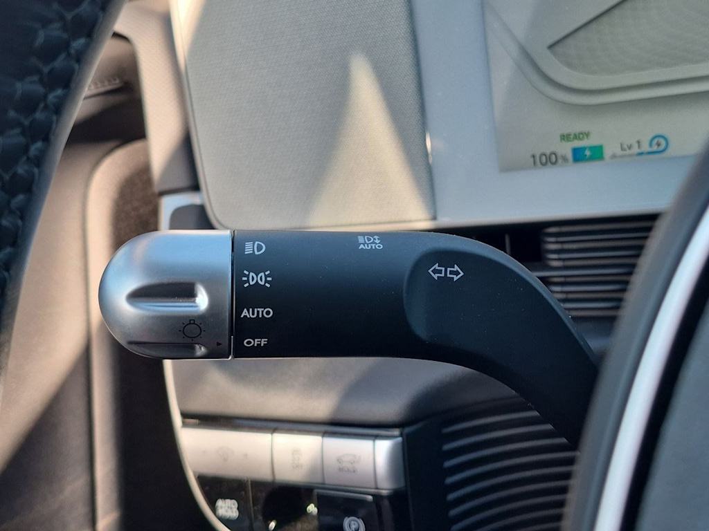 Thumbnail: 2023 Hyundai Ioniq 5 - 32