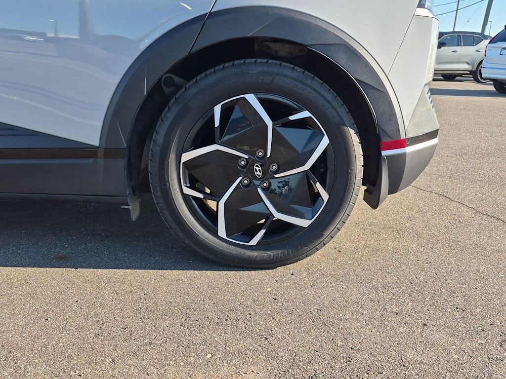 Thumbnail: 2023 Hyundai Ioniq 5 - 8