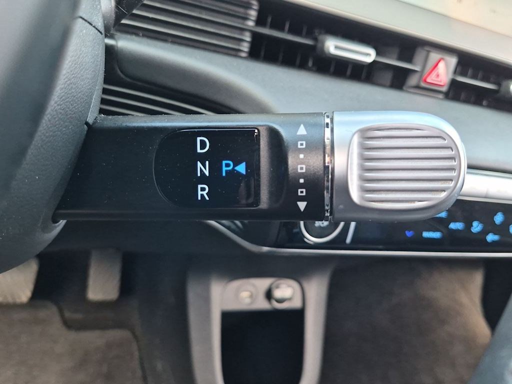 Thumbnail: 2023 Hyundai Ioniq 5 - 34
