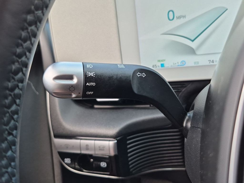 Thumbnail: 2023 Hyundai Ioniq 5 - 31