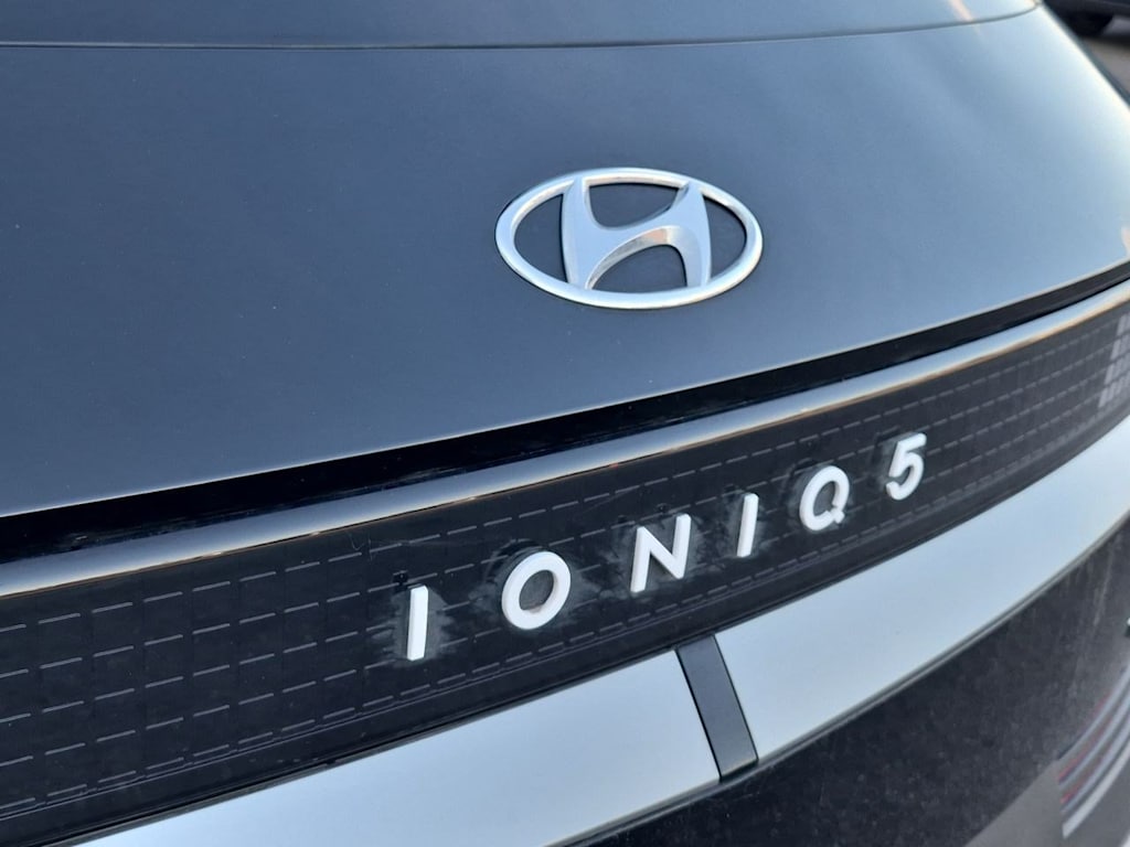 Thumbnail: 2024 Hyundai Ioniq 5 - 22
