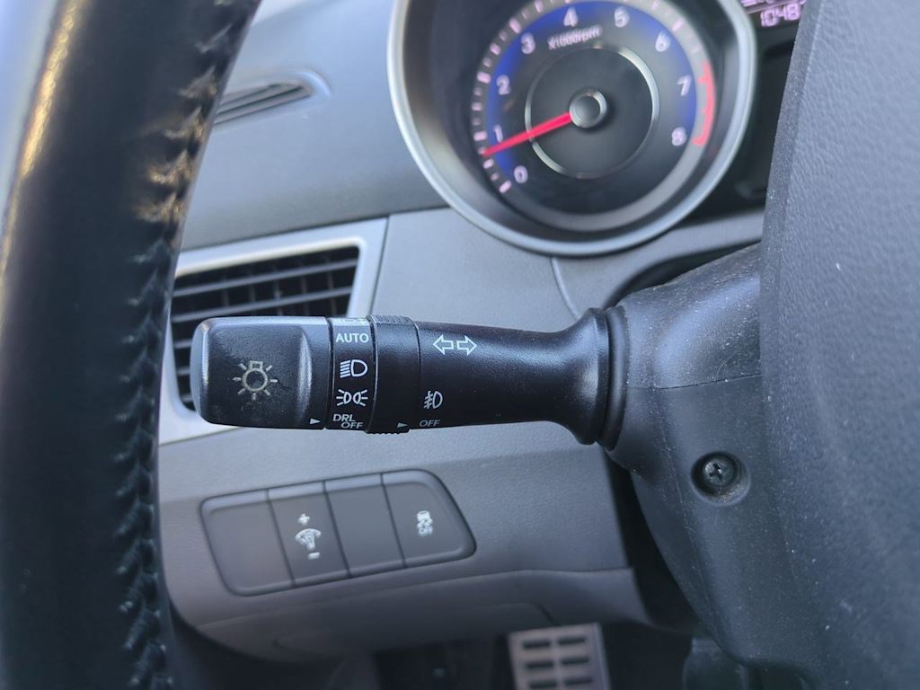 Thumbnail: 2016 Hyundai Elantra - 30