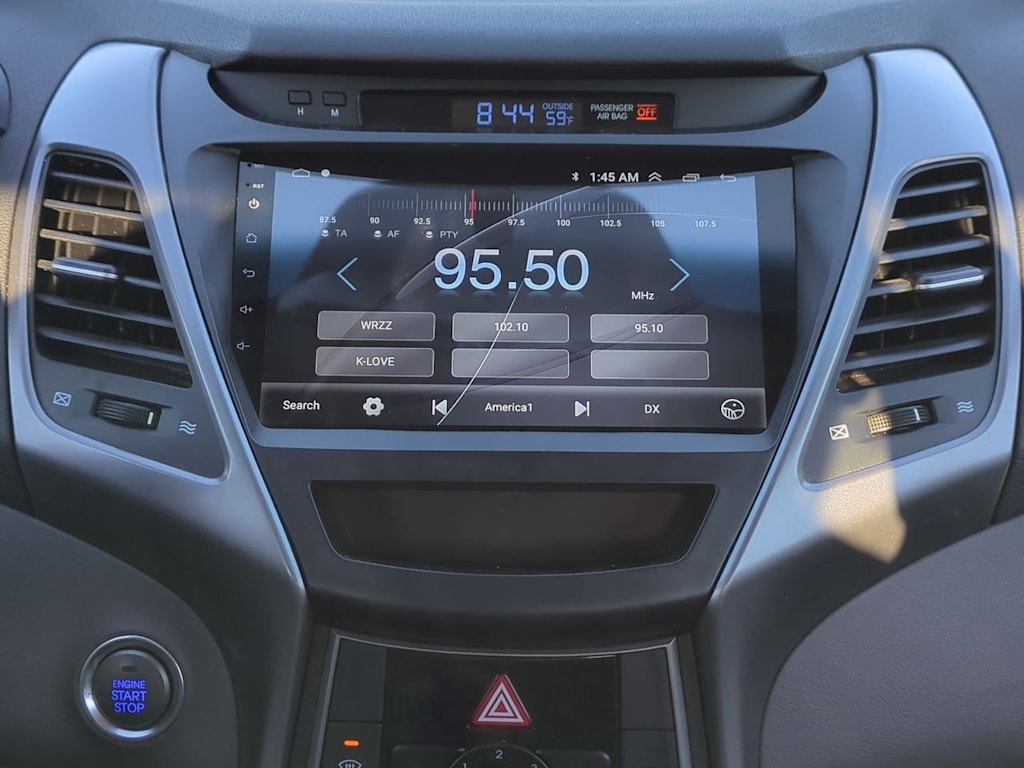 Thumbnail: 2016 Hyundai Elantra - 14