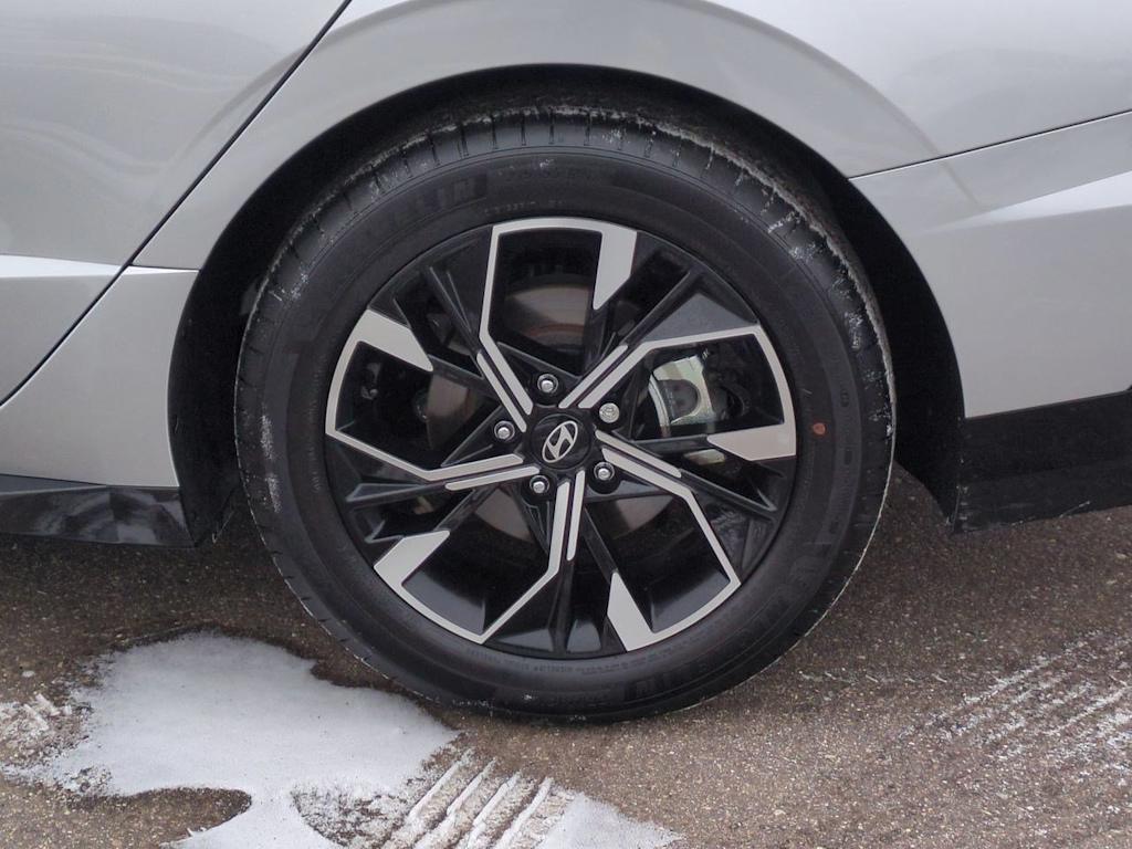 Thumbnail: 2024 Hyundai Sonata - 7