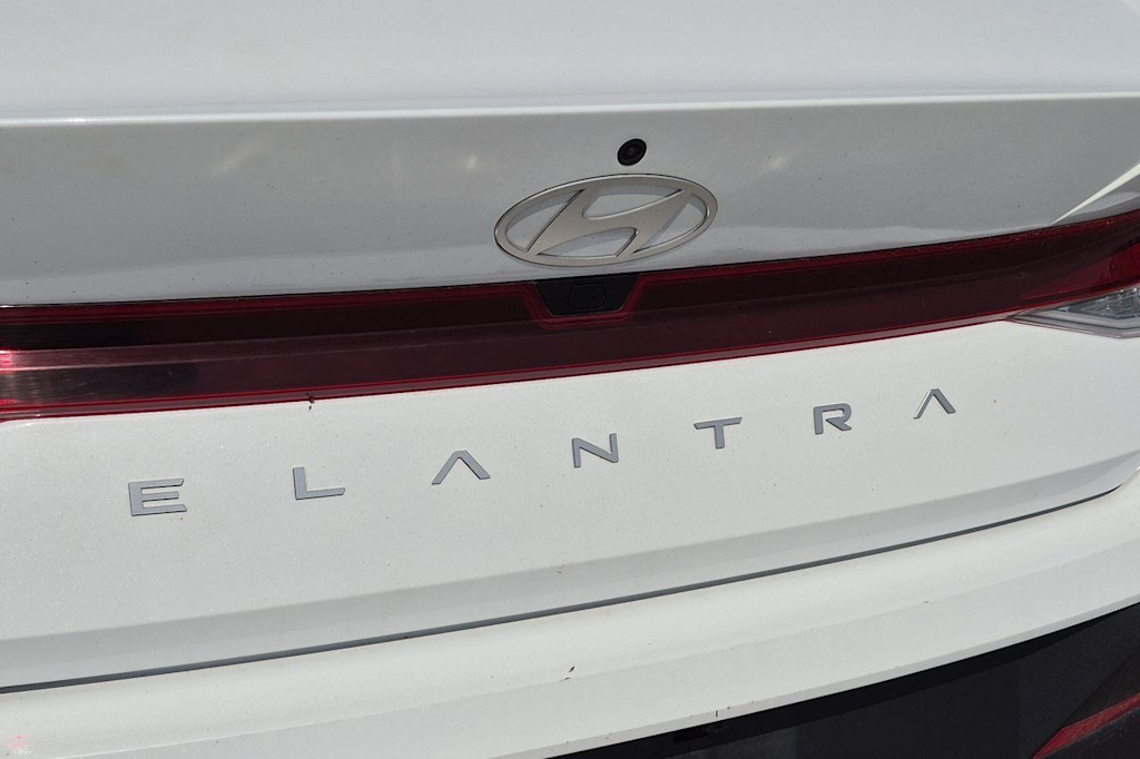Thumbnail: 2024 Hyundai Elantra - 25