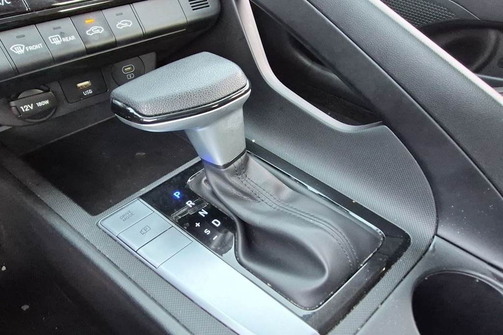 Thumbnail: 2024 Hyundai Elantra - 16
