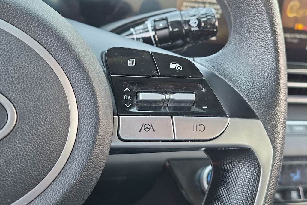 Thumbnail: 2024 Hyundai Elantra - 30