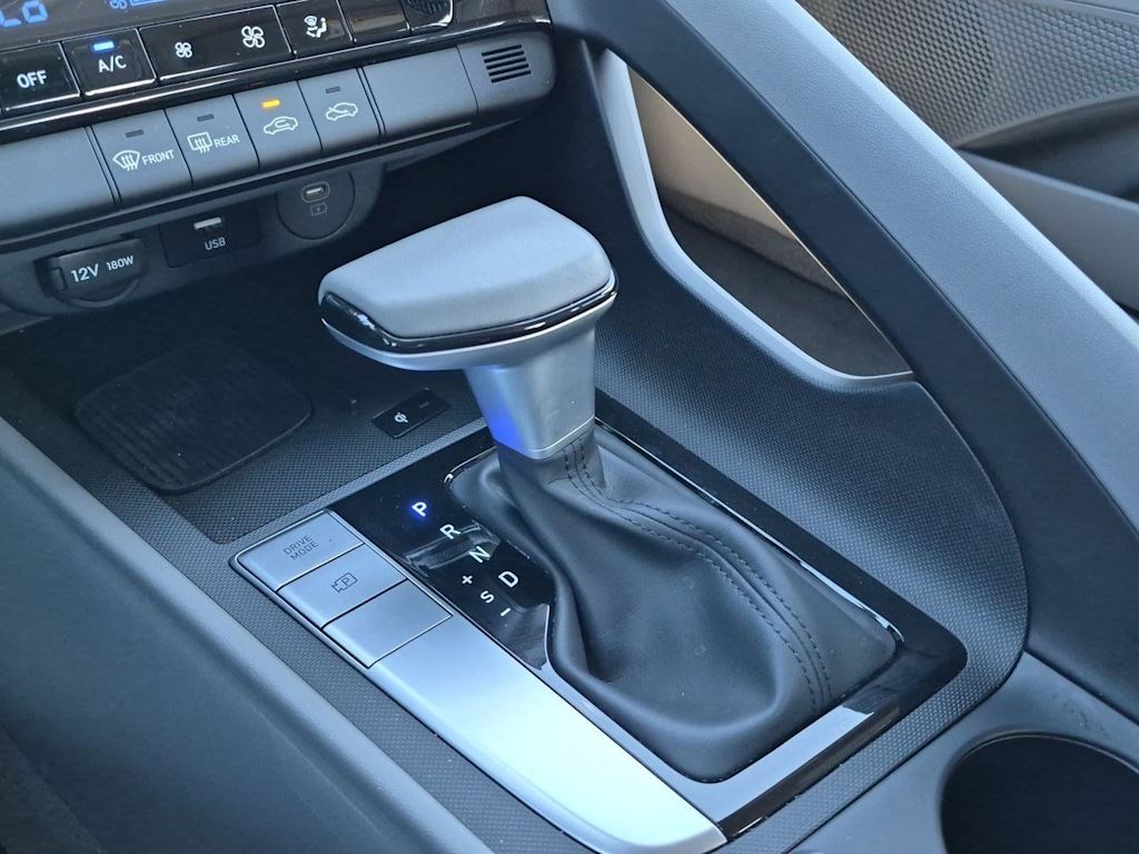 Thumbnail: 2026 Hyundai Elantra - 16
