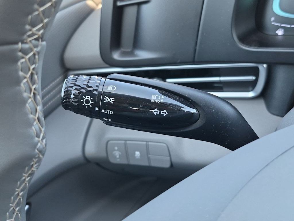 Thumbnail: 2026 Hyundai Elantra - 32