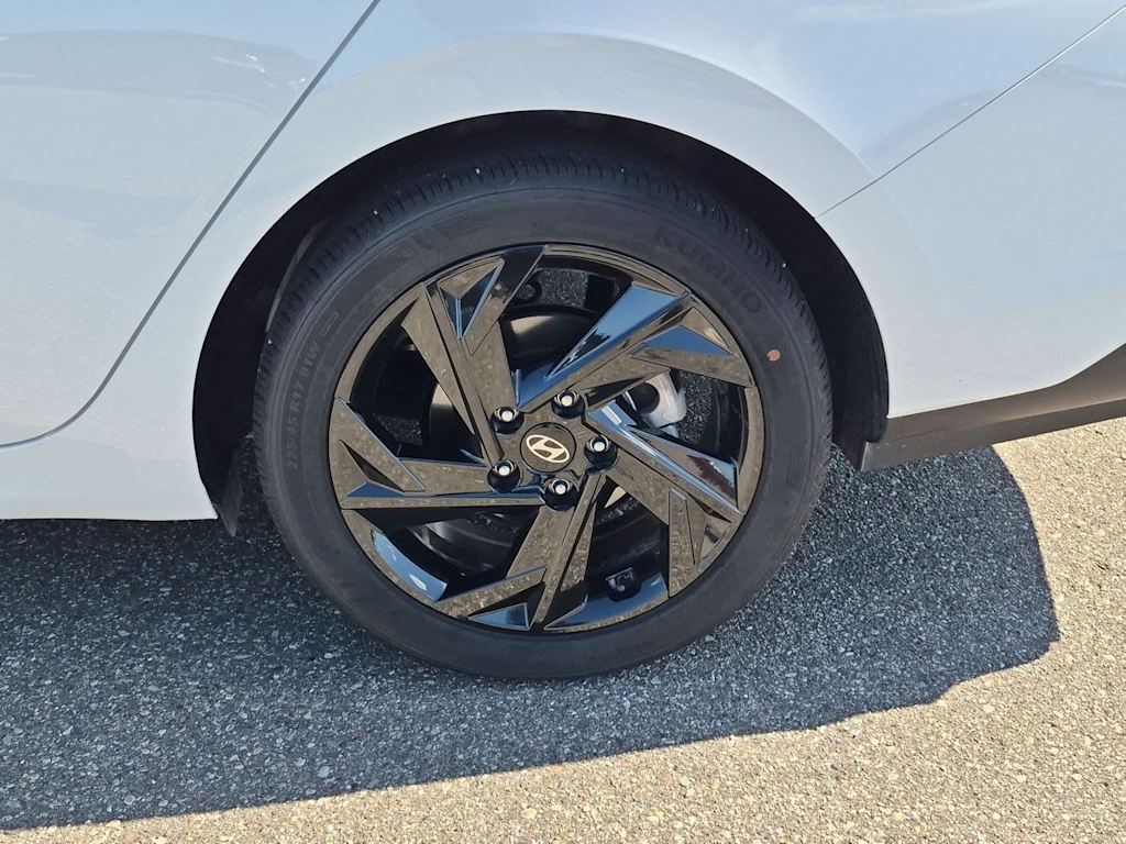 Thumbnail: 2026 Hyundai Elantra - 8