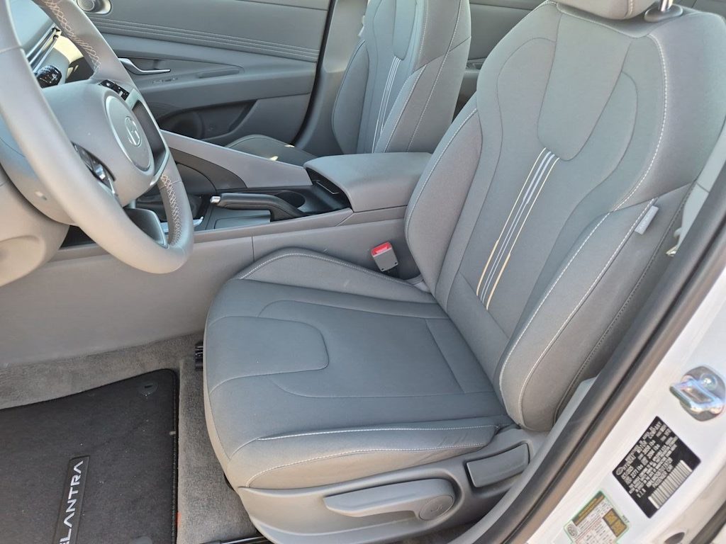 Thumbnail: 2026 Hyundai Elantra - 11