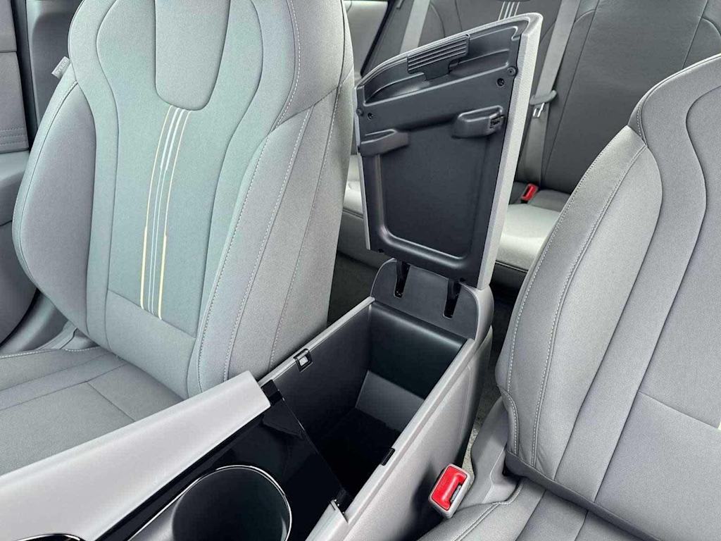 Thumbnail: 2026 Hyundai Elantra - 18