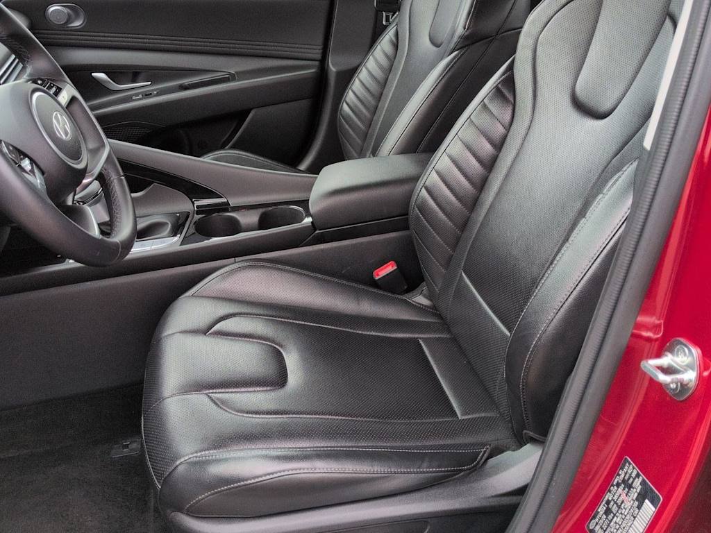 Thumbnail: 2024 Hyundai Elantra - 11