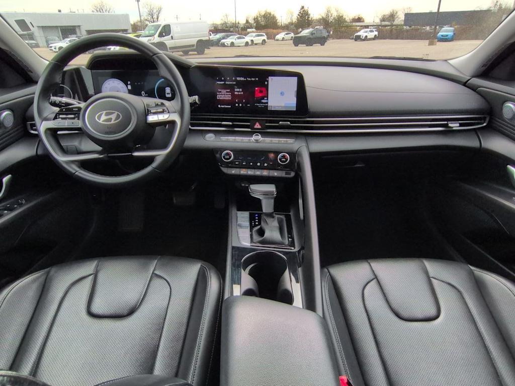 Thumbnail: 2024 Hyundai Elantra - 10